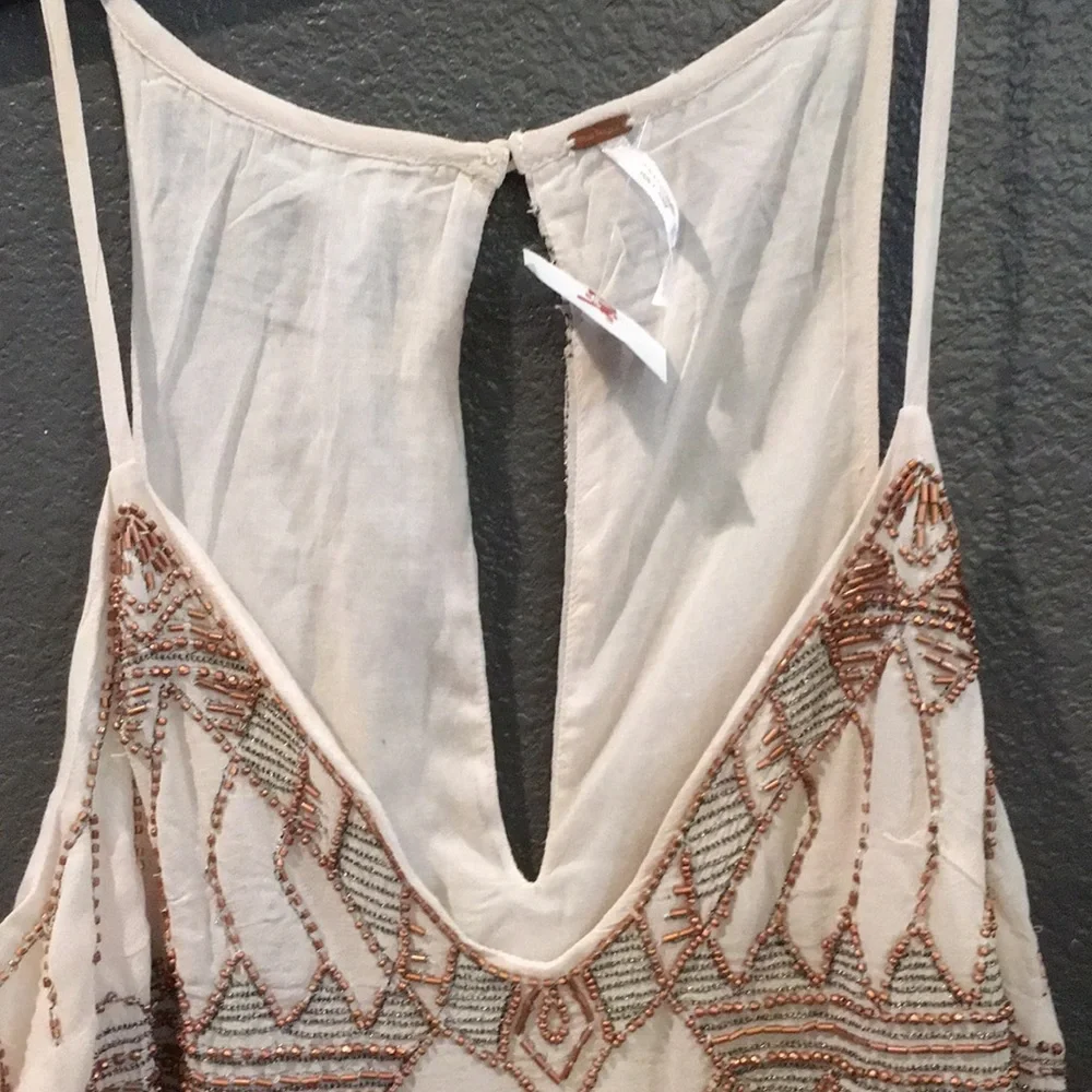 New Free people embellished v neck tunic - Picture 3 of 6